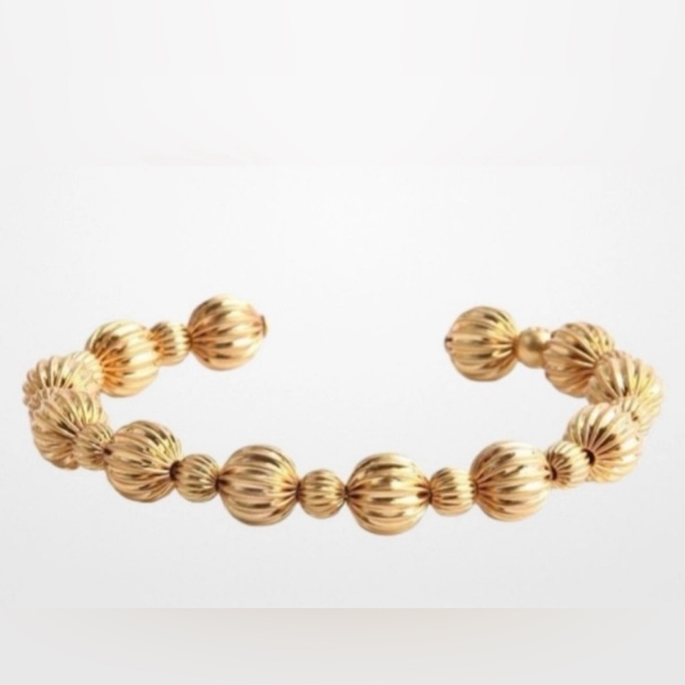 NWT Gold ball Tory Burch Cuff Bracelet